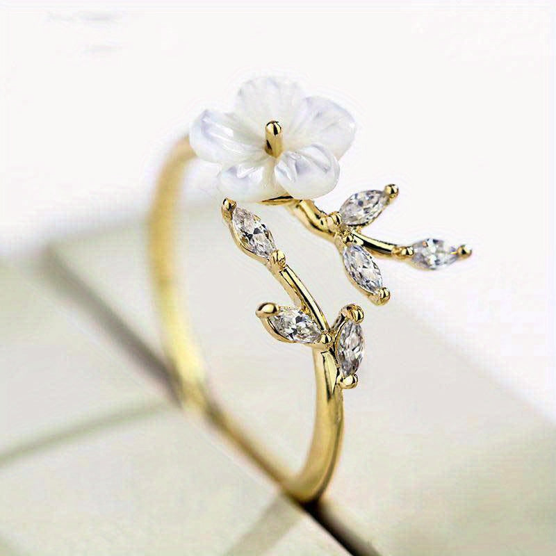 Elegant Blossom Floral Ring – Floral Collection.